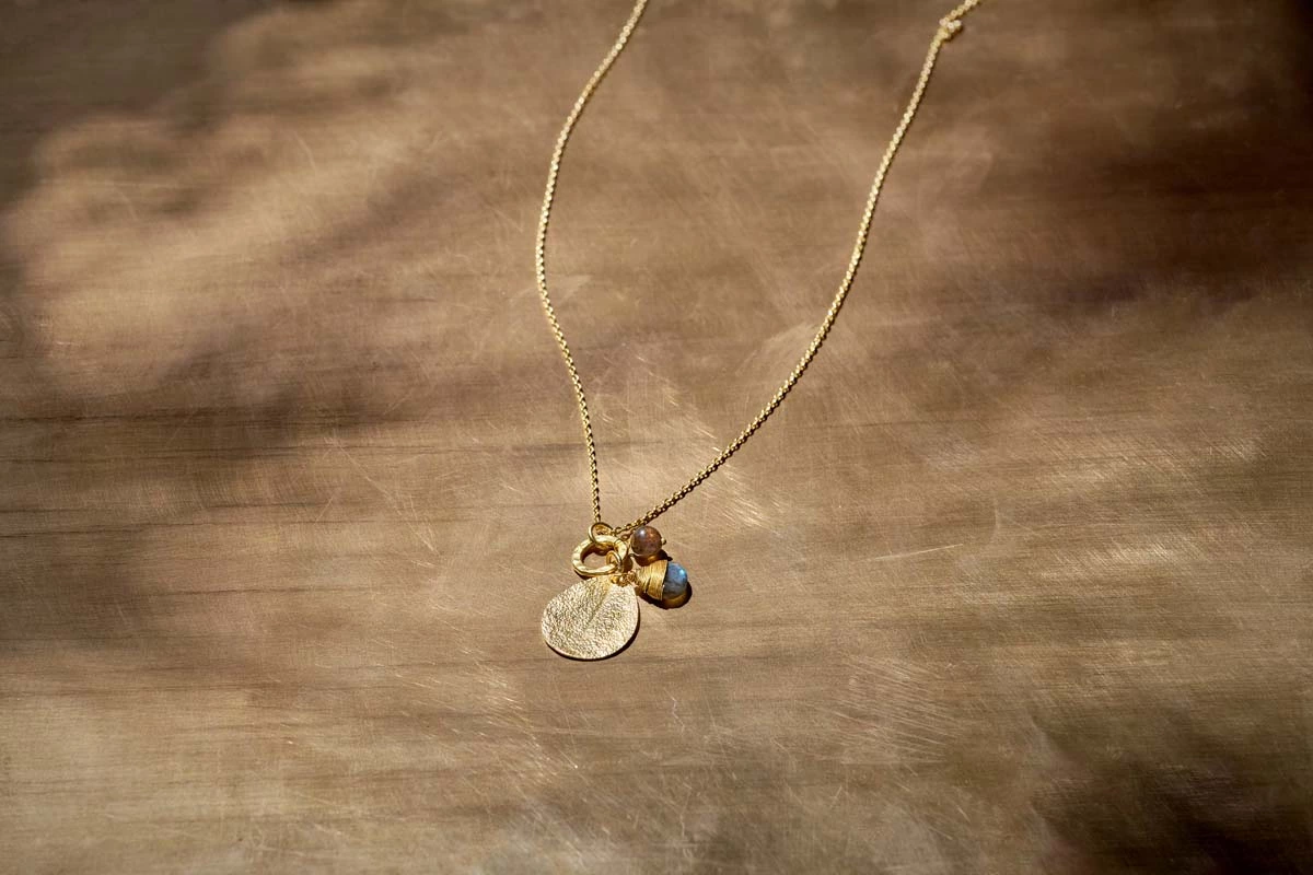 Nkuku Eco-Friendly Gifts Idalia Labradorite Necklace 3 Nkuku Eco-Friendly Gifts Idalia Labradorite Necklace