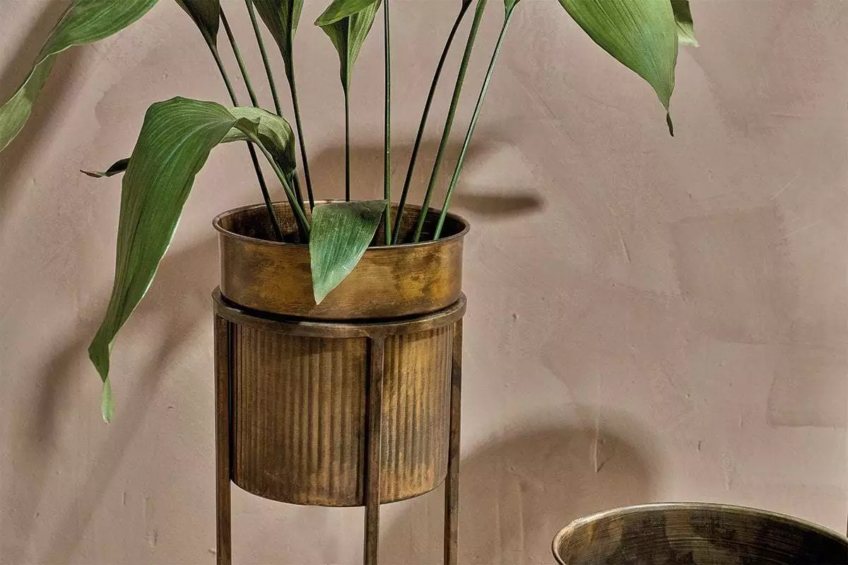 Nkuku Kadassa Standing Planter 6 Nkuku Kadassa Standing Planter