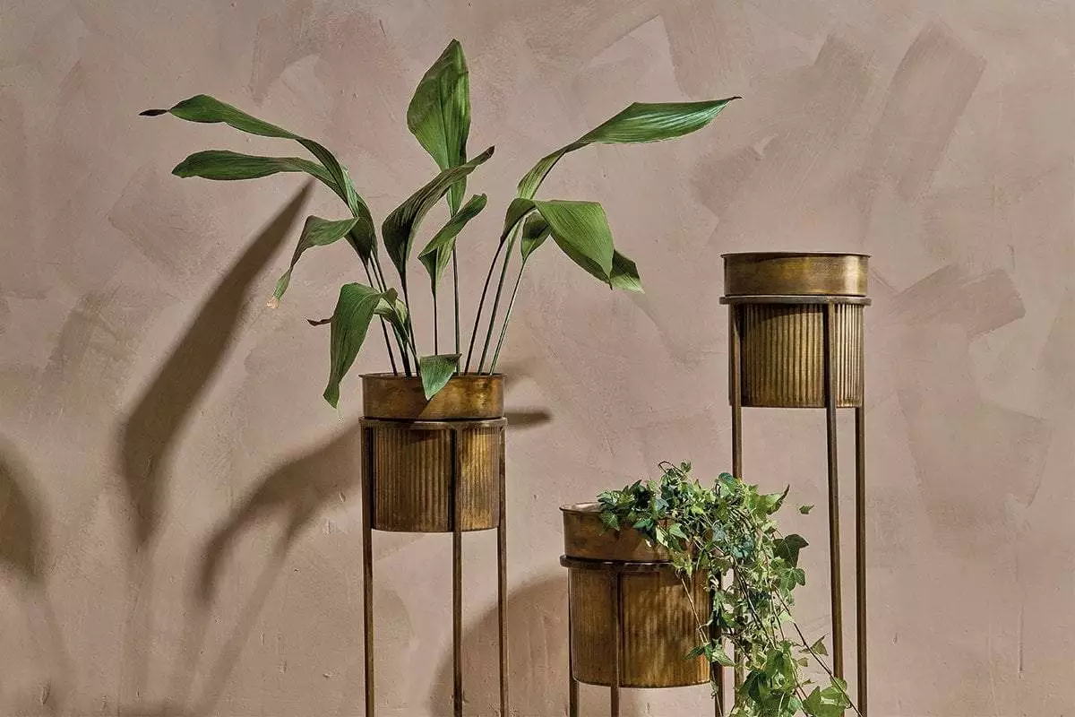 Nkuku Kadassa Standing Planter 4 Nkuku Kadassa Standing Planter