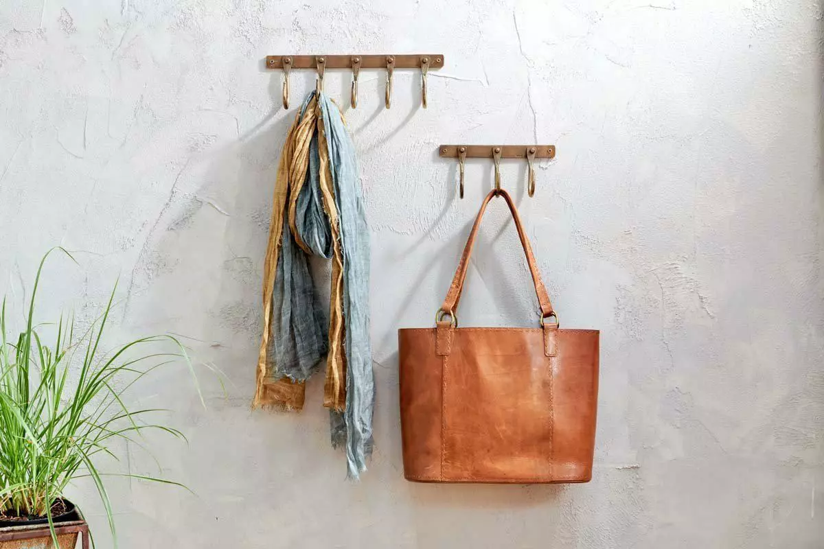 Nkuku Kuna Iron Hooks - Antique Brass Home Accessories 3 Nkuku Kuna Iron Hooks - Antique Brass Home Accessories