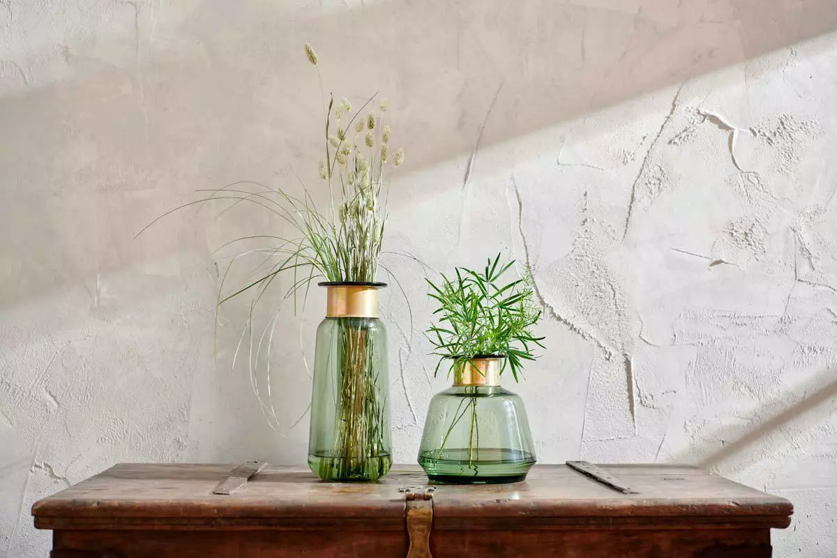 Nkuku Miza Glass Vase - Green 3 Nkuku Miza Glass Vase - Green