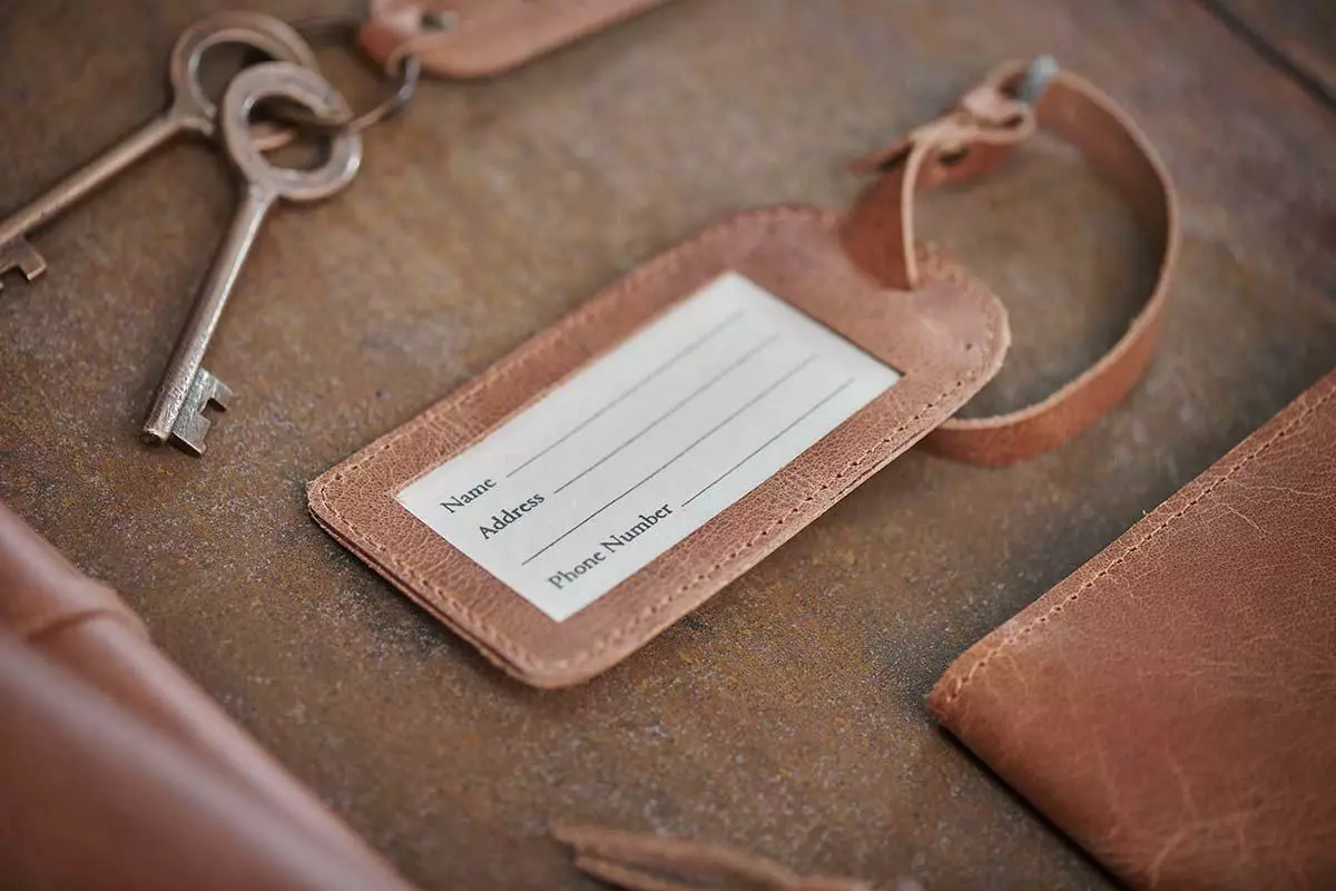 Nkuku Namba Leather Luggage Tag Eco-Friendly Gifts 3 Nkuku Namba Leather Luggage Tag Eco-Friendly Gifts