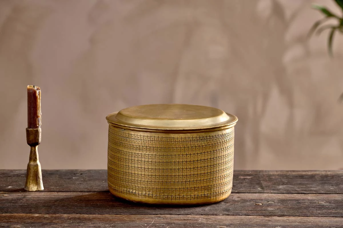 Nkuku Tembesi Etched Pot - Wide Home Accessories 3 Nkuku Tembesi Etched Pot - Wide Home Accessories