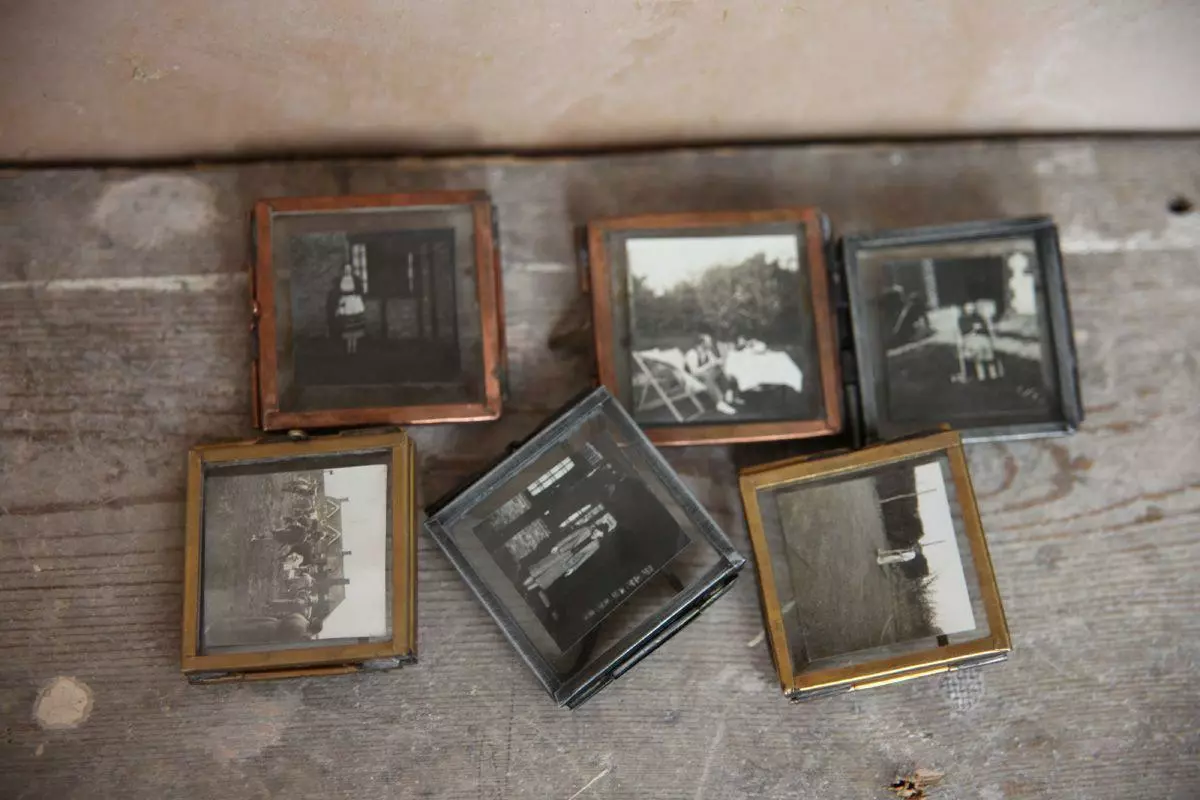 Nkuku Tiny Danta Frame Antique Brass (Set Of 2) 6 Nkuku Tiny Danta Frame Antique Brass (Set Of 2)