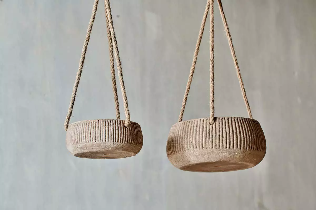Nkuku Home Accessories Wampu Hanging Planter - Distressed Terracotta 6 Nkuku Home Accessories Wampu Hanging Planter - Distressed Terracotta