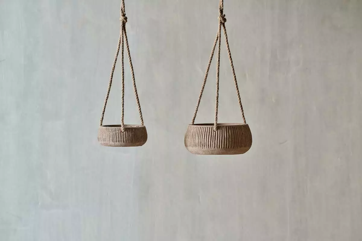Nkuku Home Accessories Wampu Hanging Planter - Distressed Terracotta 4 Nkuku Home Accessories Wampu Hanging Planter - Distressed Terracotta
