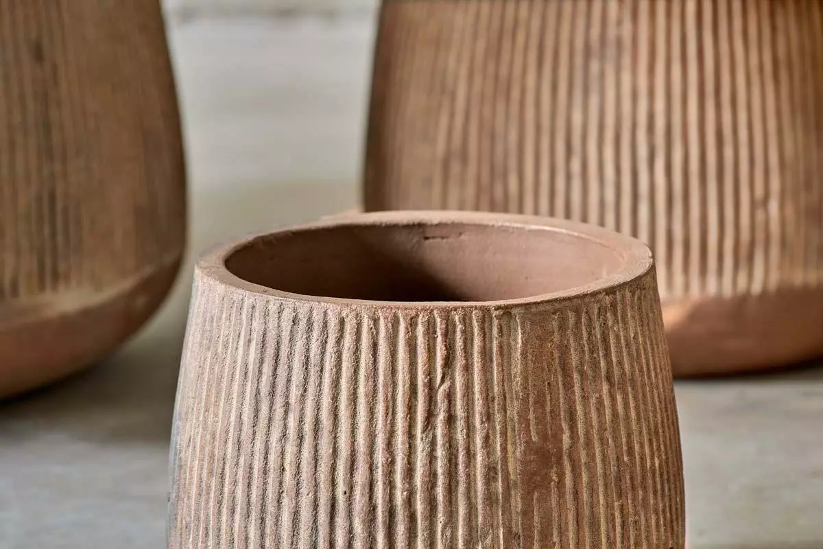 Nkuku Wampu Wide Planter - Distressed Terracotta Planters & Vases 7 Nkuku Wampu Wide Planter - Distressed Terracotta Planters & Vases